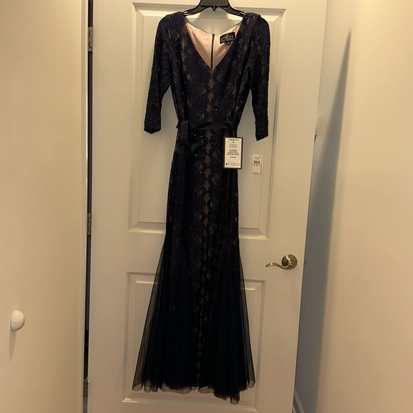 Alex Evenings Dresses & Skirts - Alex Evenings Sequined Lace Mermaid Sash Gown